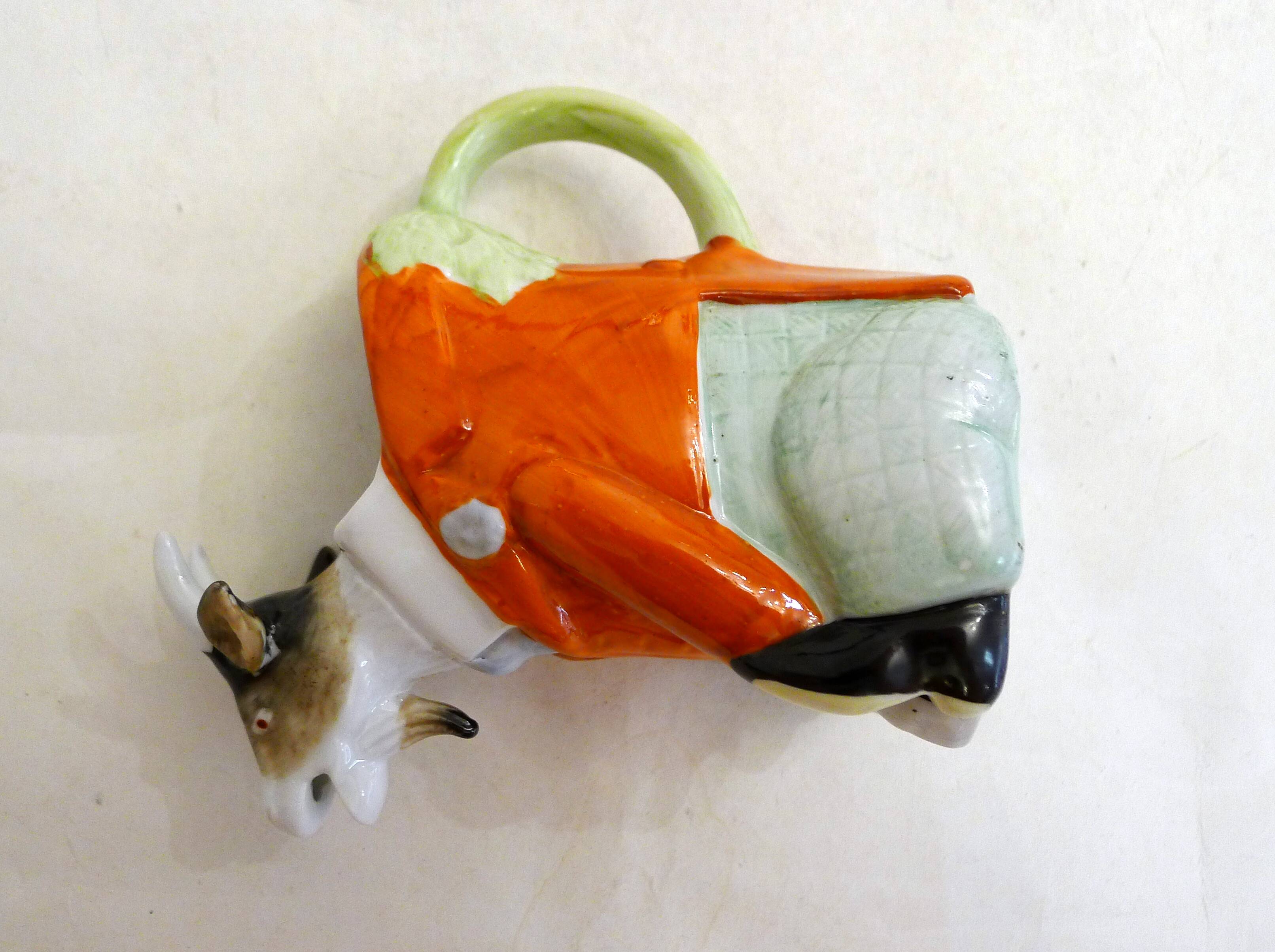 Petit pichet verseuse Chèvre en porcelaine allemande 1920'