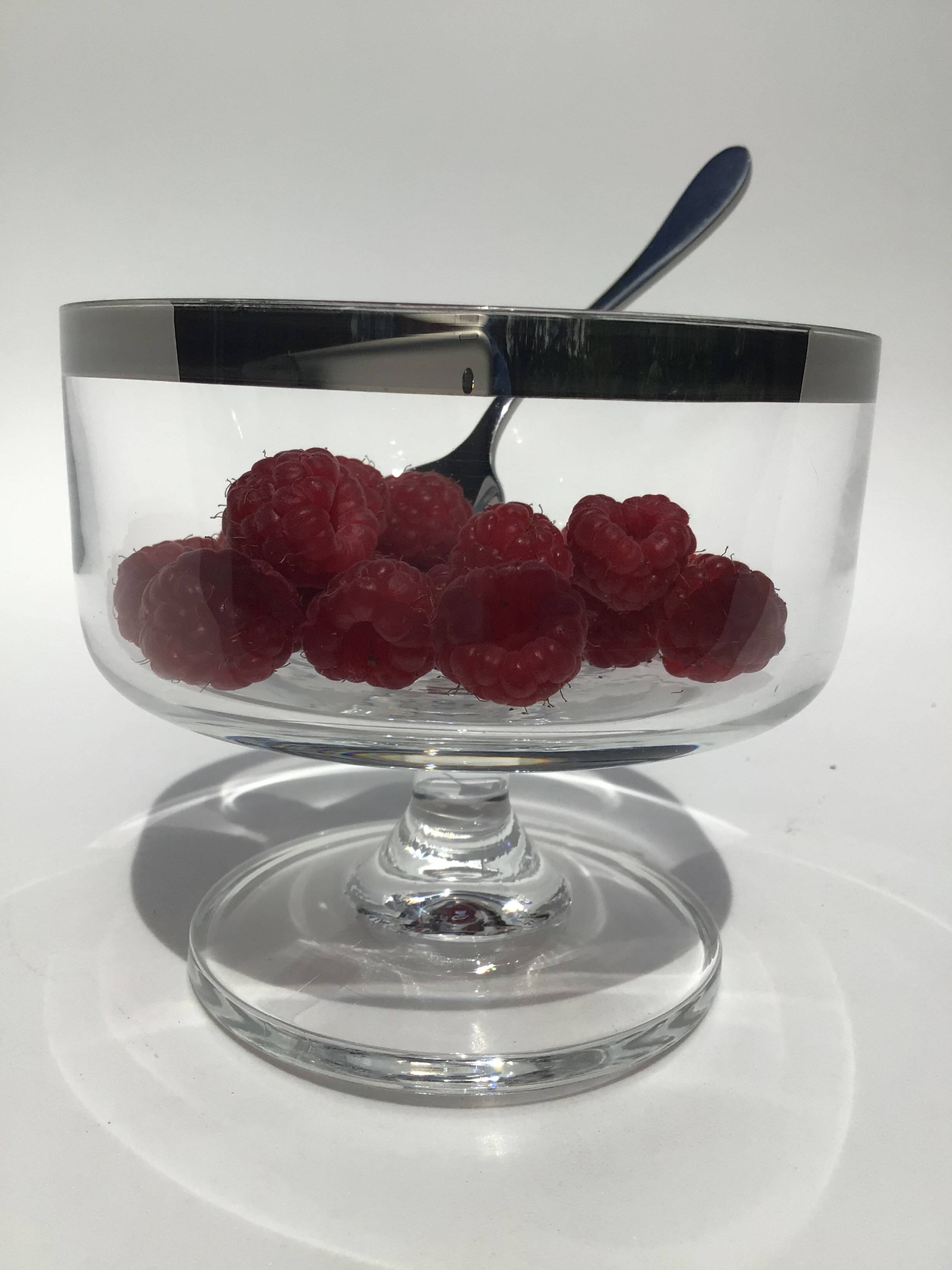 4 Ice cream or fruit salad bowls with mirror edge