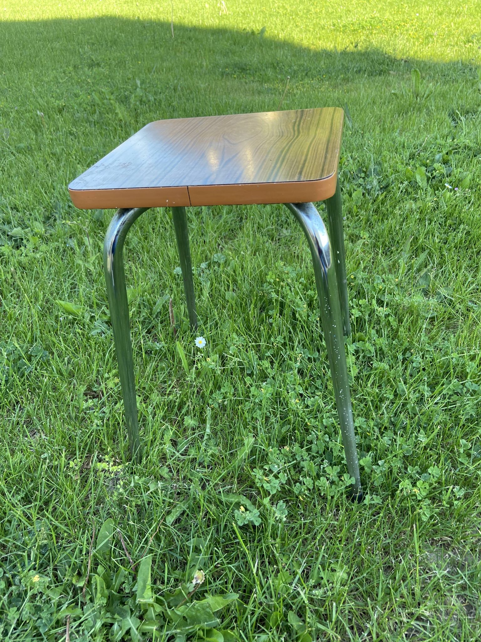 Tabouret en formica