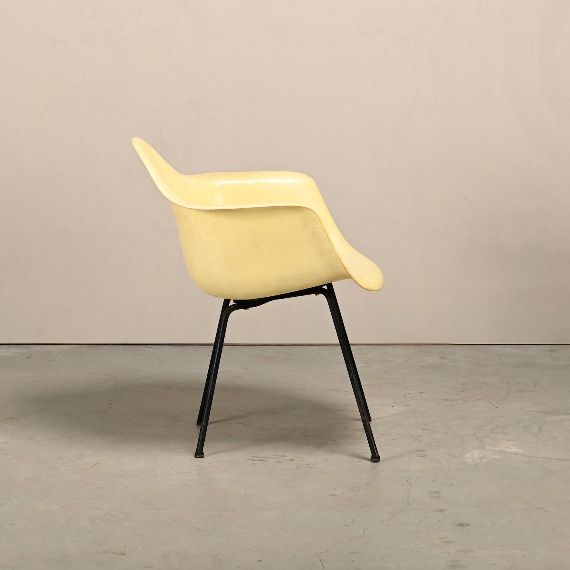 Charles & Ray Eames MAX Parchment rope edge Armchair Herman Miller 1951