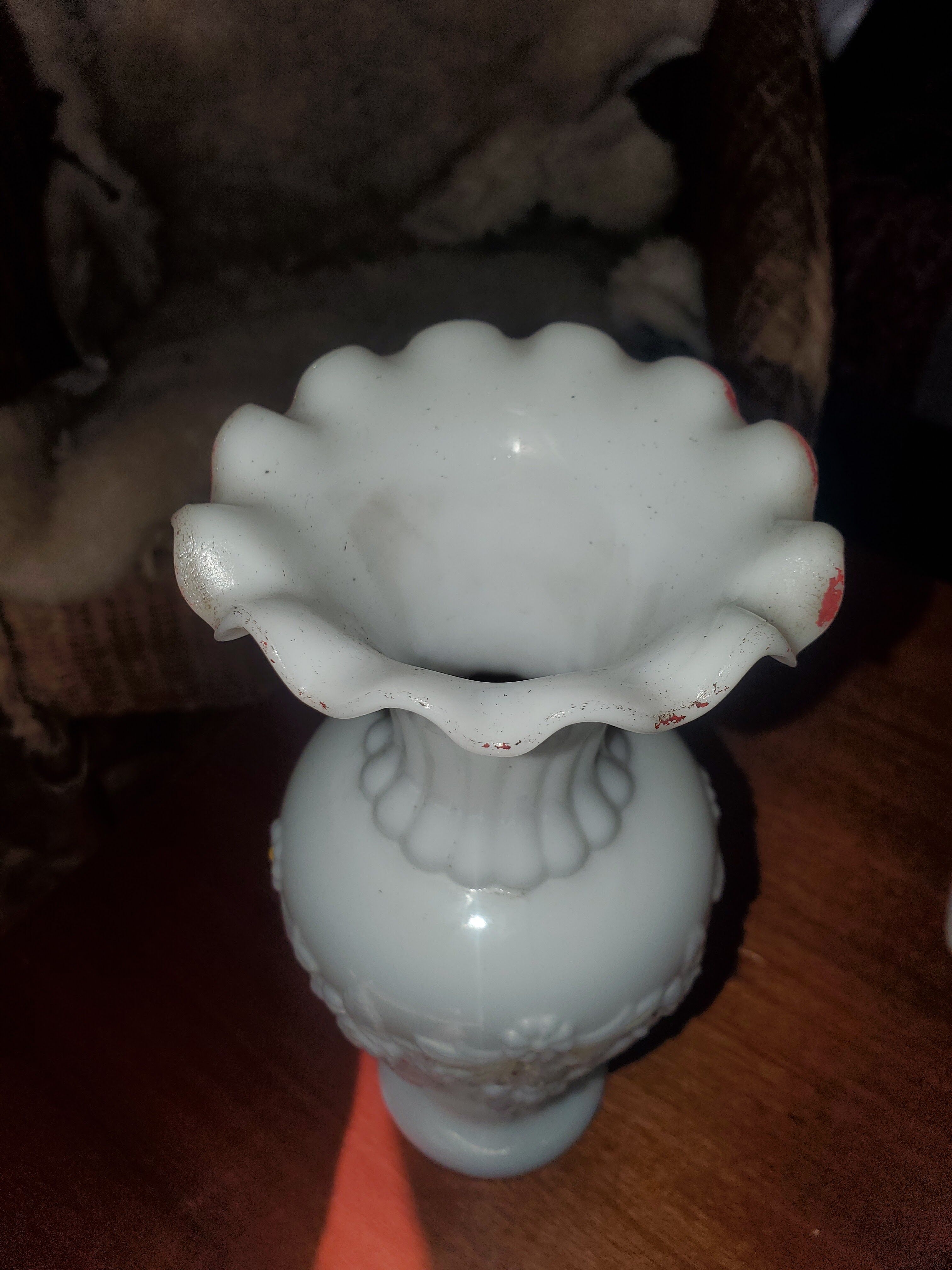 Opaline vase of fair