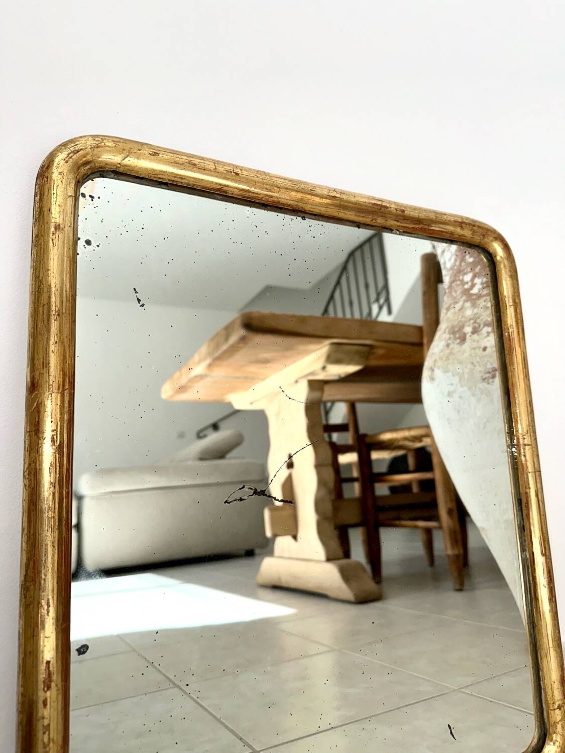 Antique gilded Louis-Philippe mirror, 19th century.