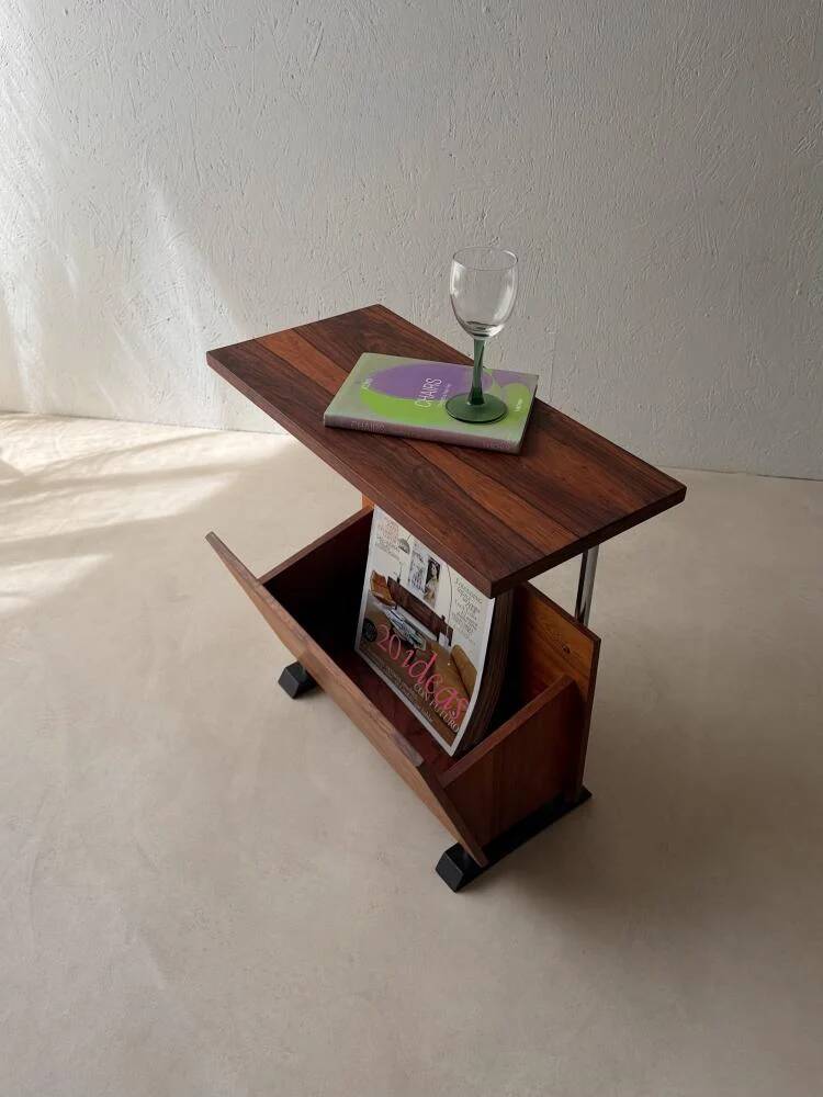 Porte-revue, table d'appoint en palissandre, années 50