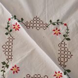 Nappe brodée