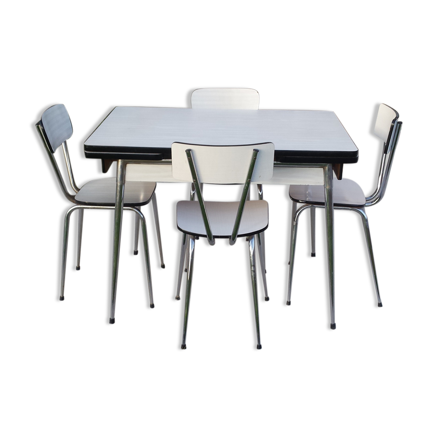 Table and 4 chairs in white formica