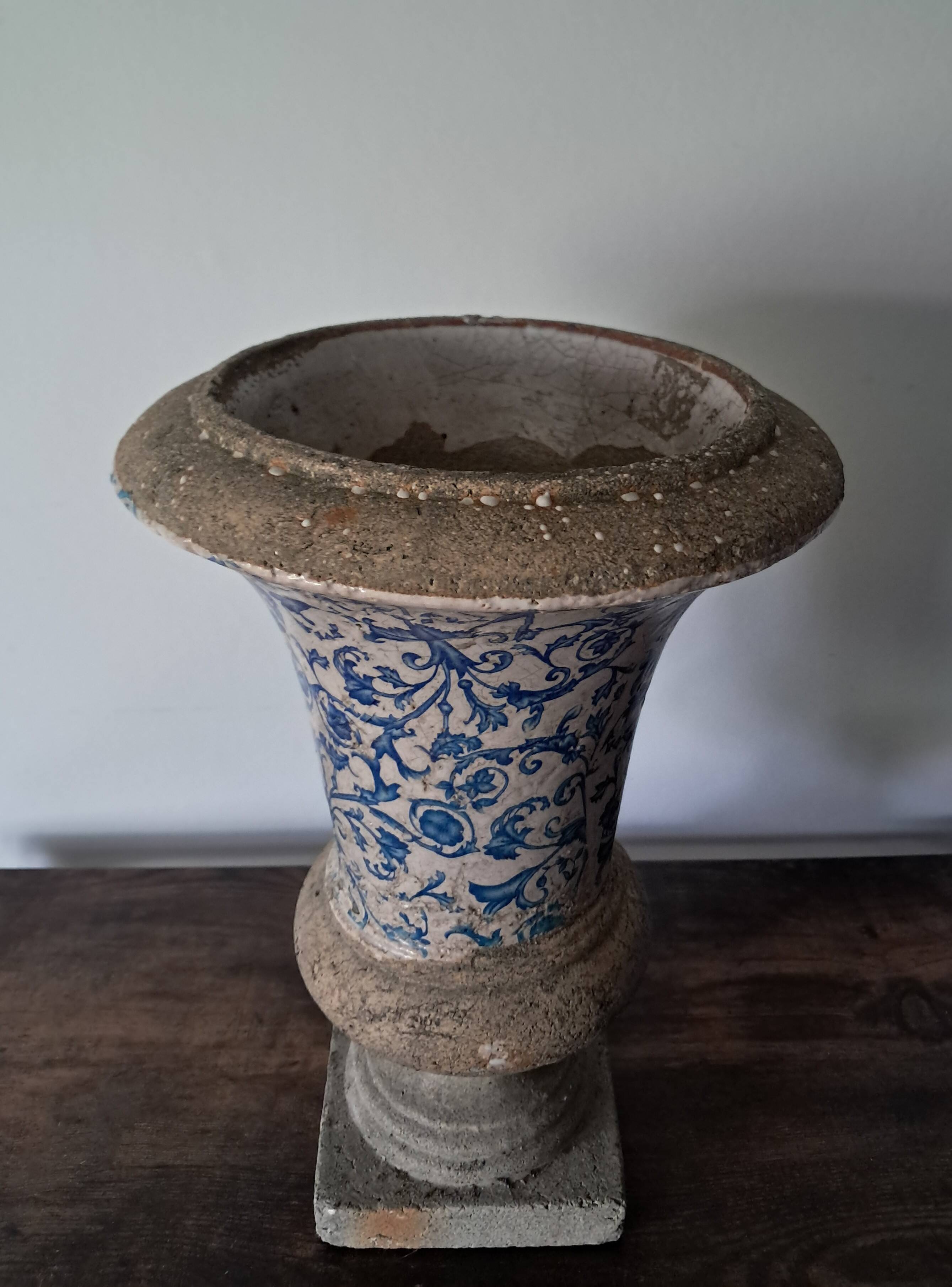 Medici Vase Planter in Cement and Earthenware