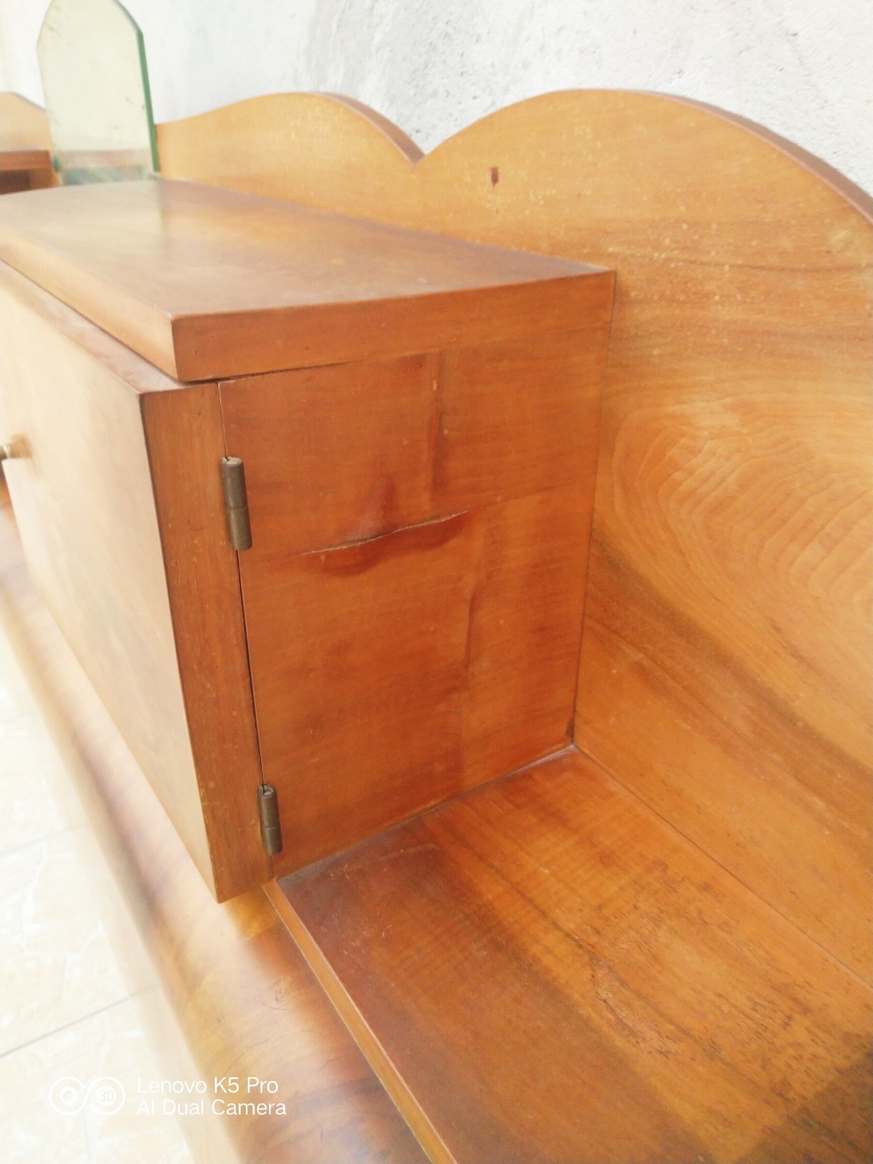 Cosy Art Deco headboard