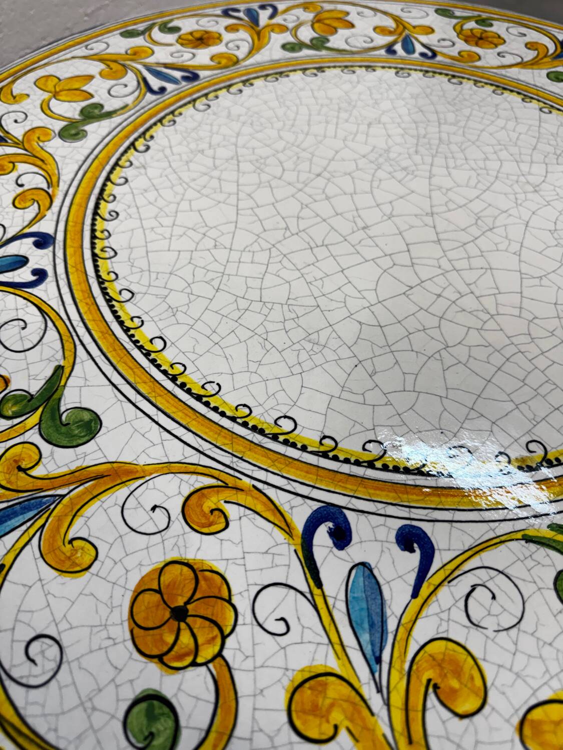 Outdoor table signed Grandi Maioliche Ficola hand-painted Italy