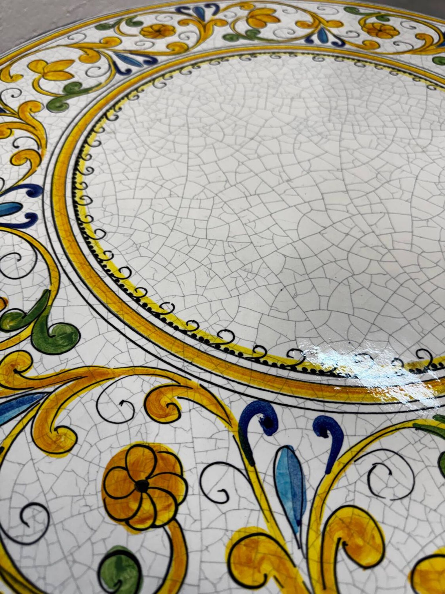 Outdoor table signed Grandi Maioliche Ficola hand-painted Italy