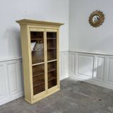 Small 1900 display cabinet with bubbled glass