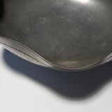 Tin empty pockets