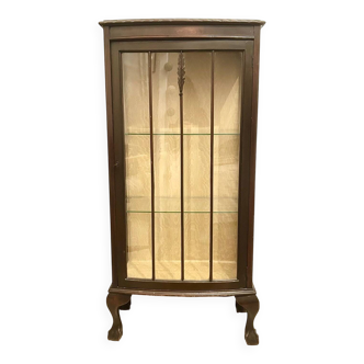 Romantic display cabinet