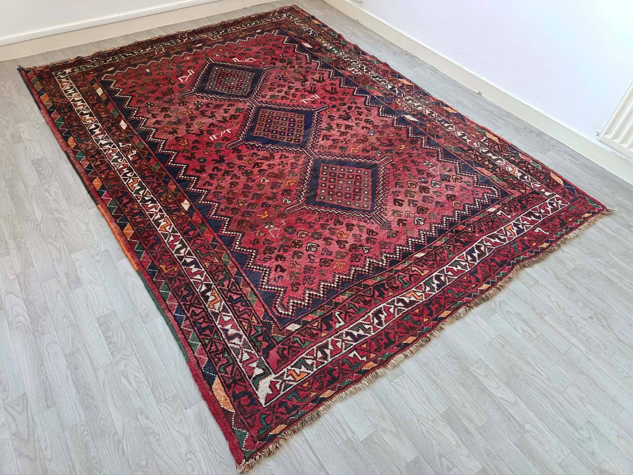 Handmade Shiraz Persian rug