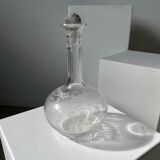 Engraved vintage wine decanter (cork reported)