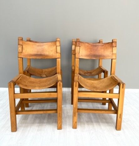 4 chaises en orme massif et cuir, Maison Regain années 70