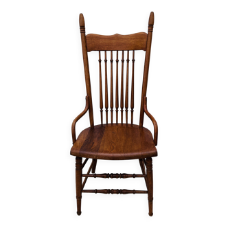 Vintage high chair from the 1960s in solid wood, chic country style.