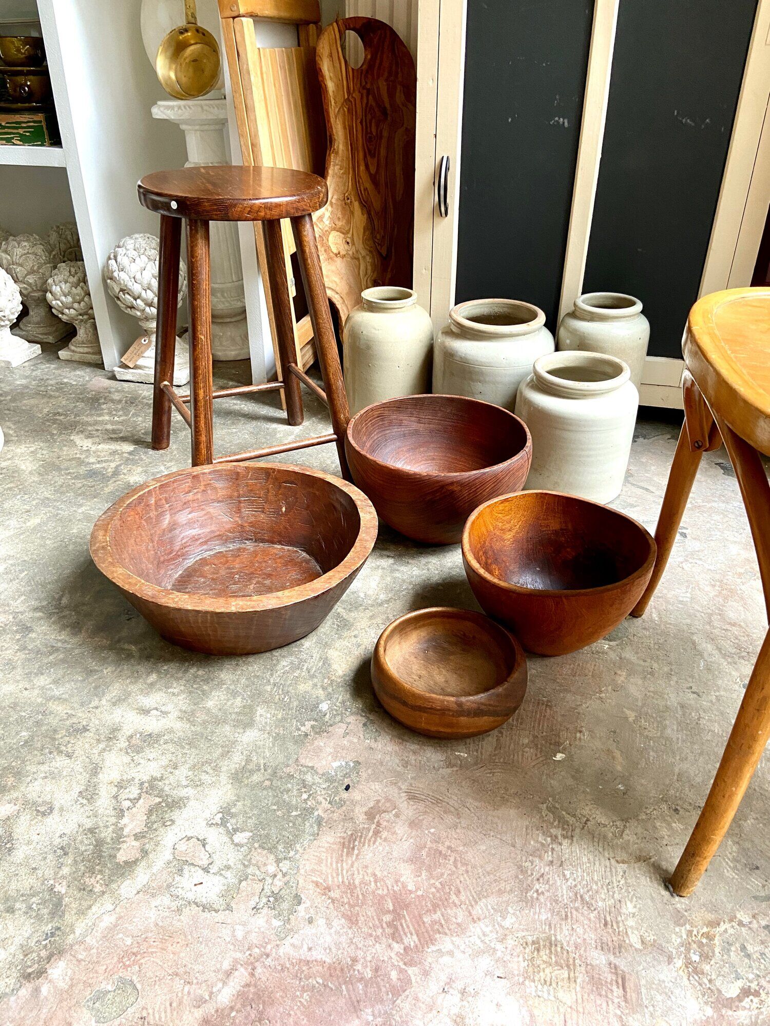 Salad bowl, cut into turned wood