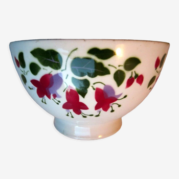 Old Art Deco bowl Portugal, 4 branches of red fuschia and green leaves