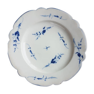 Chantilly collection plate 18th