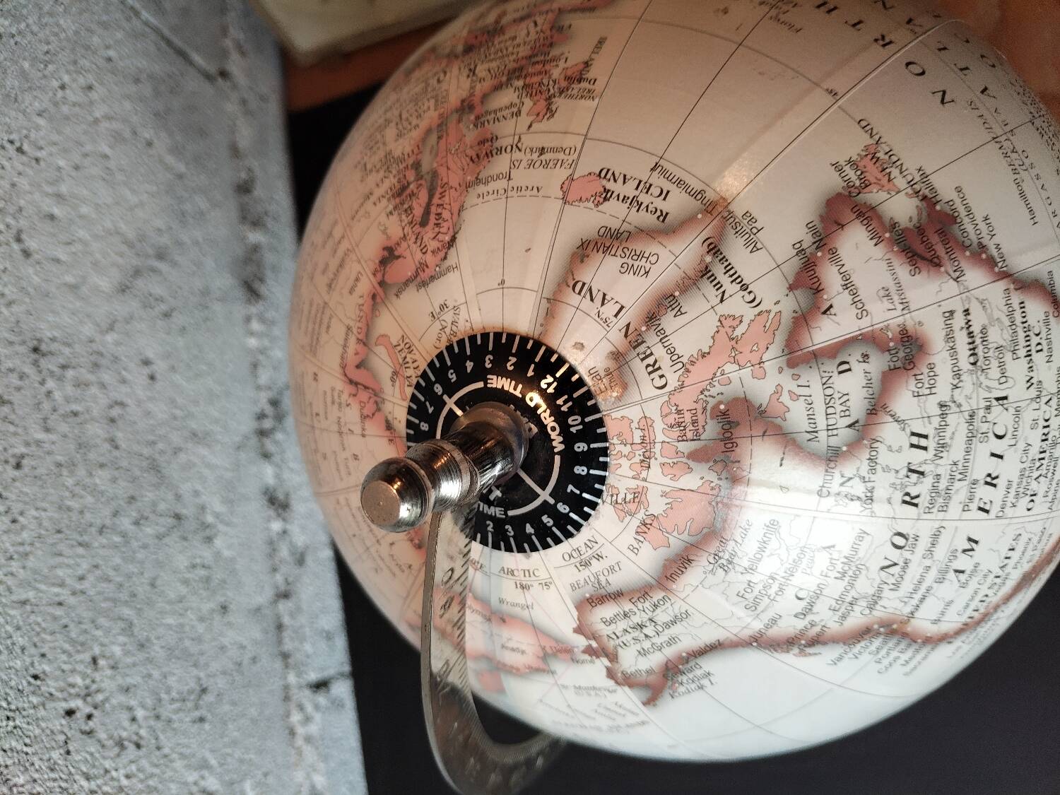 Decorative terrestrial globe on silver metal stand – explorer style