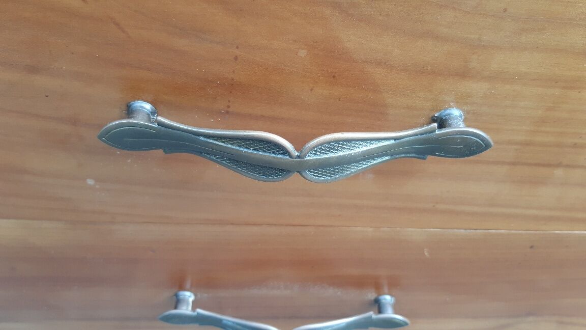 Vintage bass enfilade