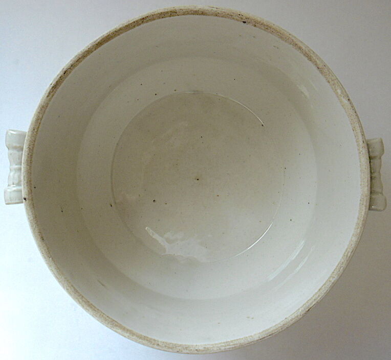 Late "steel land" sandstone soup by Revol