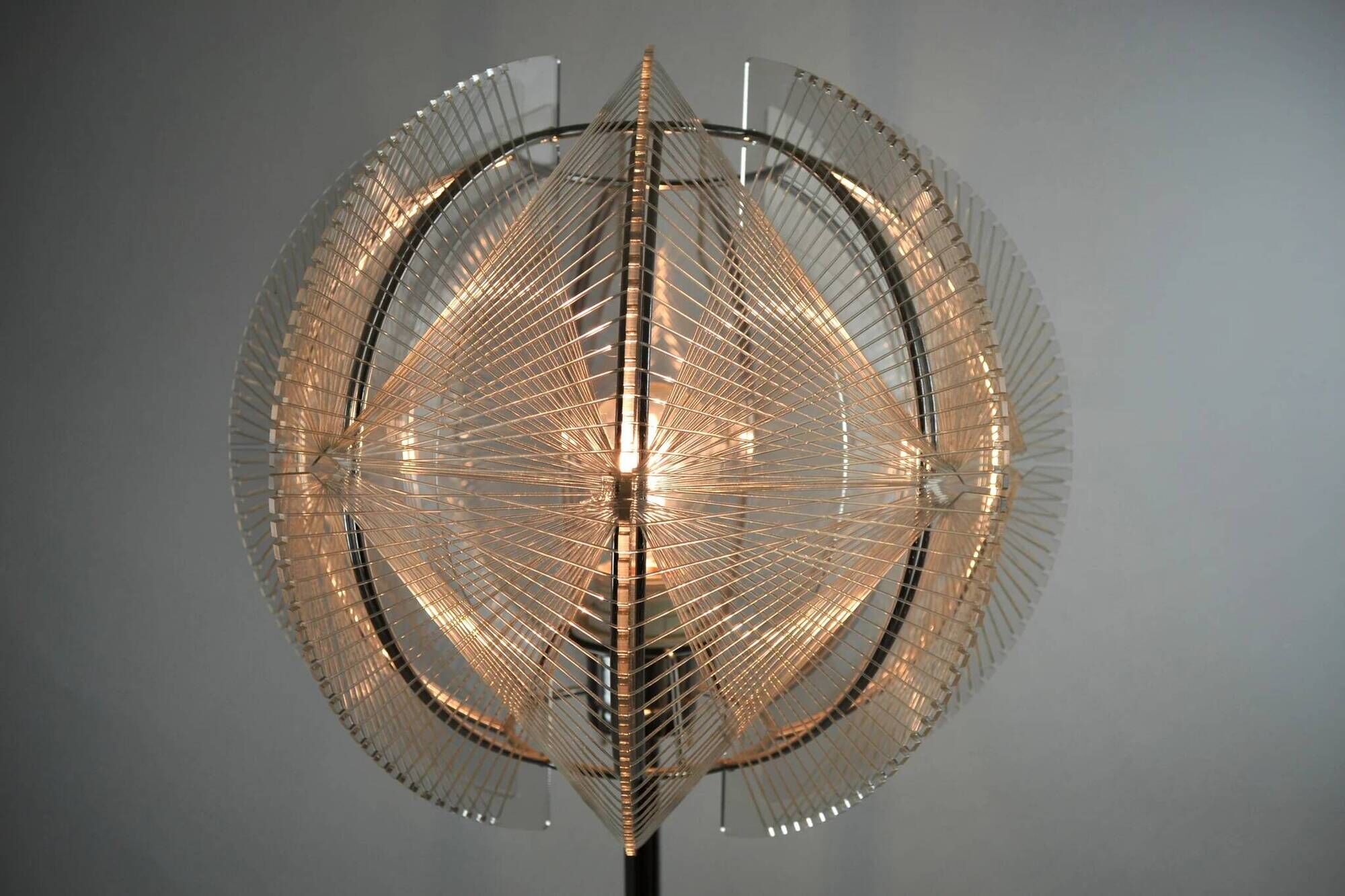 Neo floorlamp by Cottex, Sweden – plexiglas and nylon wire, 1990’s