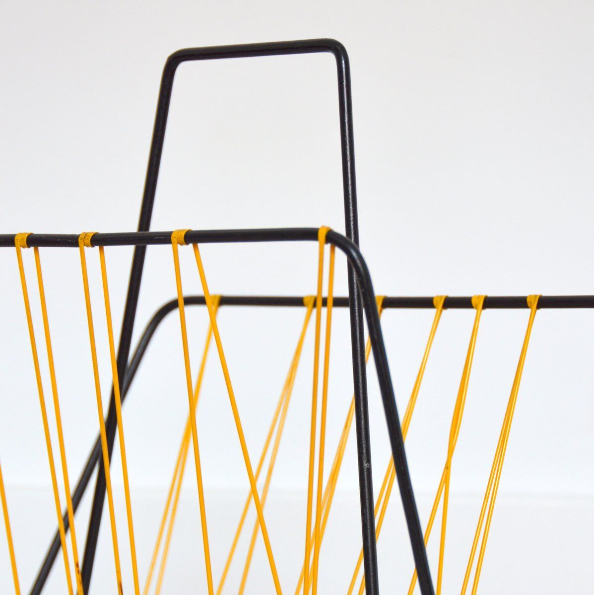 Magazine holder metal and scoubidou 1950s