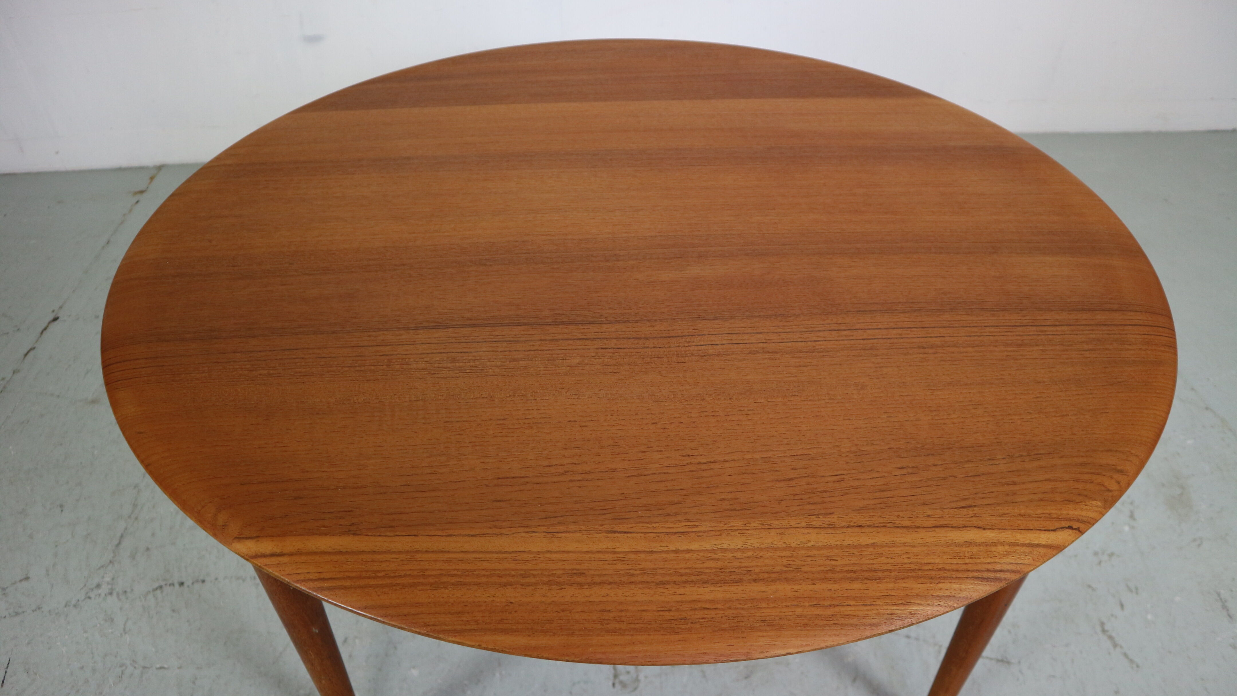 Peter Hvidt& Orla Mølgaard Nielsen Teak Round Coffee Table for France& Son, 1950