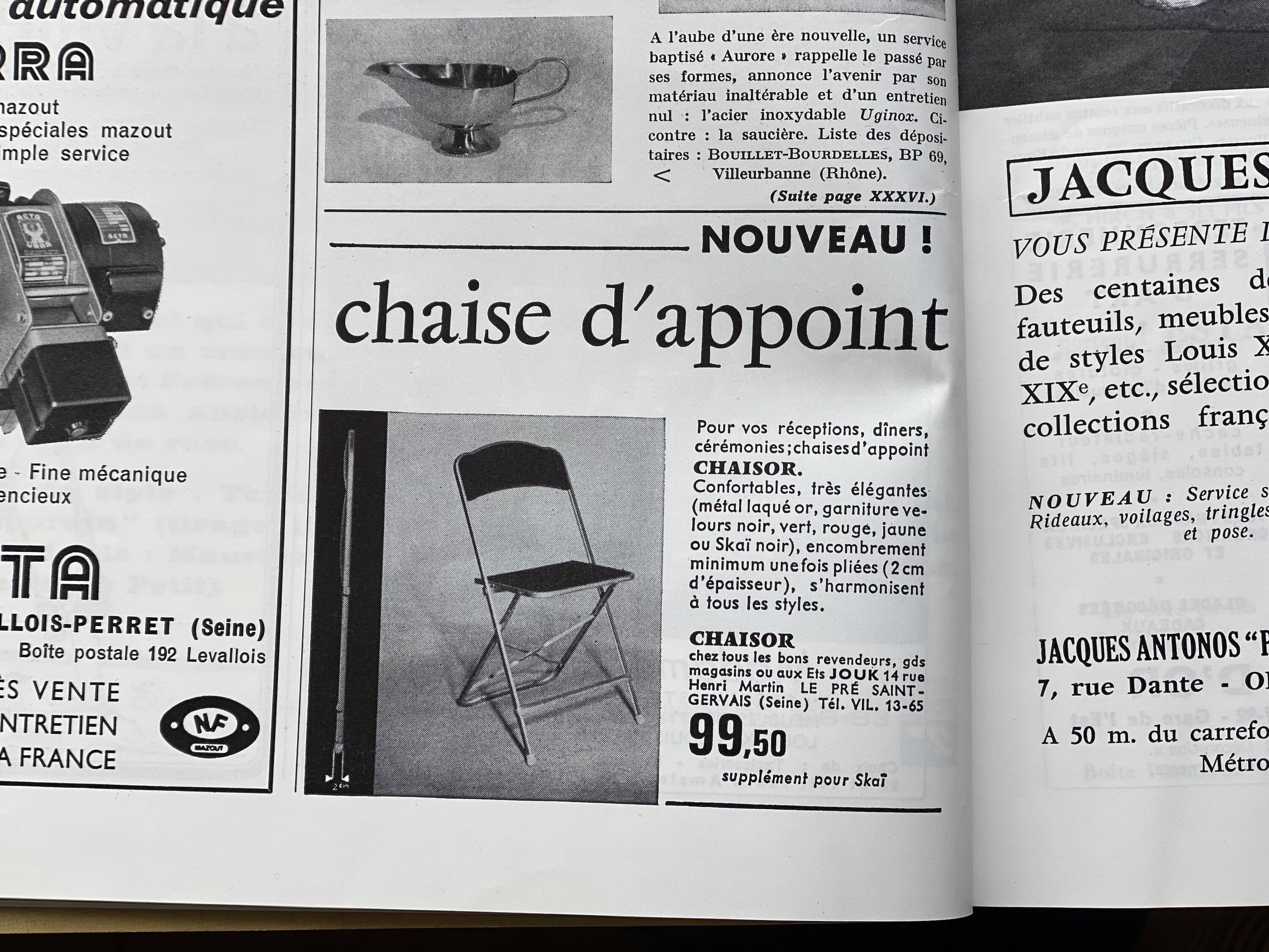 Set of 4 vintage 1950s chaisor folding chairs in gold and black.