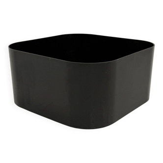 Black planter on wheels by Isao Hosoe for Intercom, 1970
