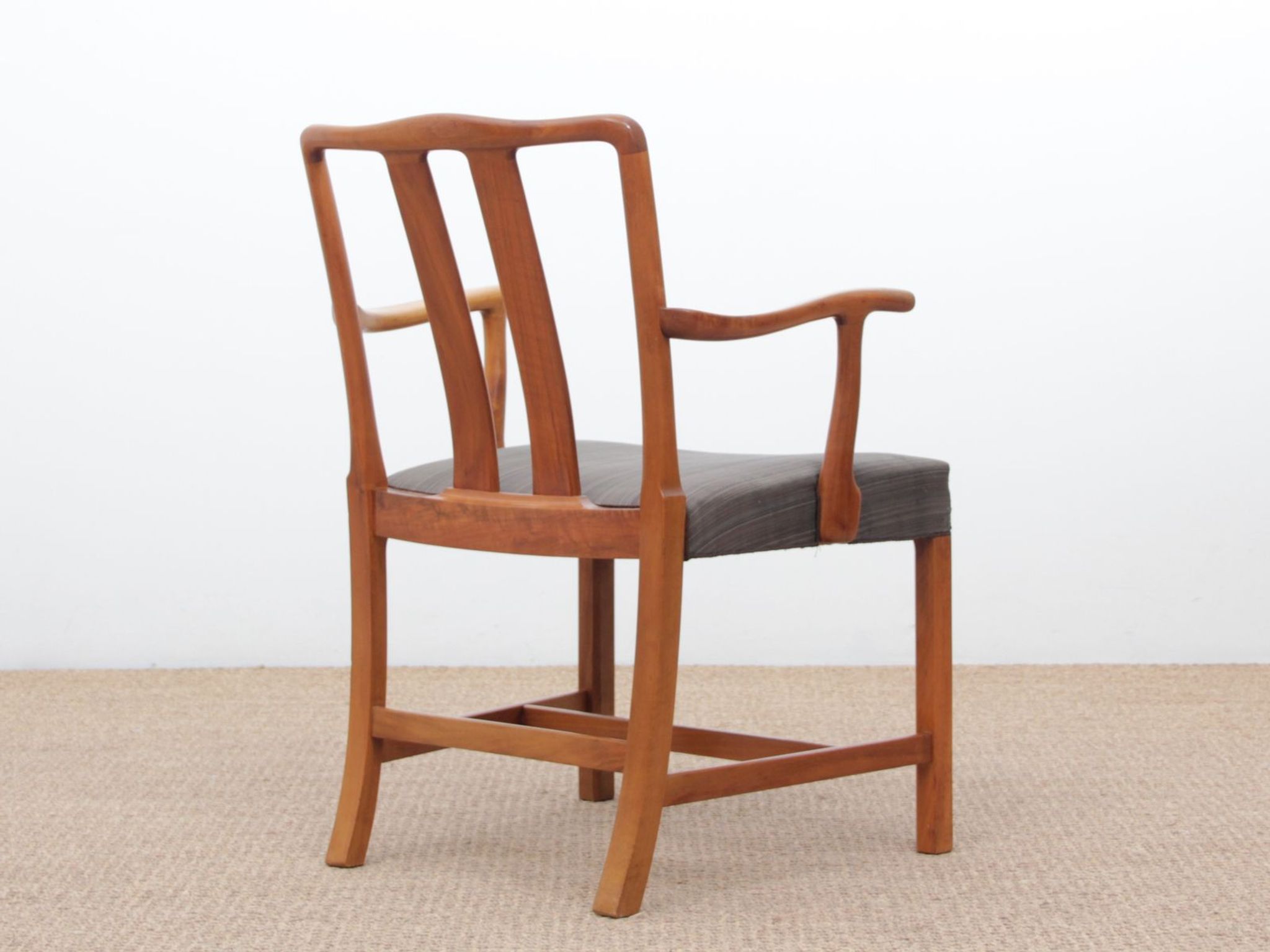 Fauteuils scandinaves FH43 par Ole Wanscher pour Fritz Hansen 1943