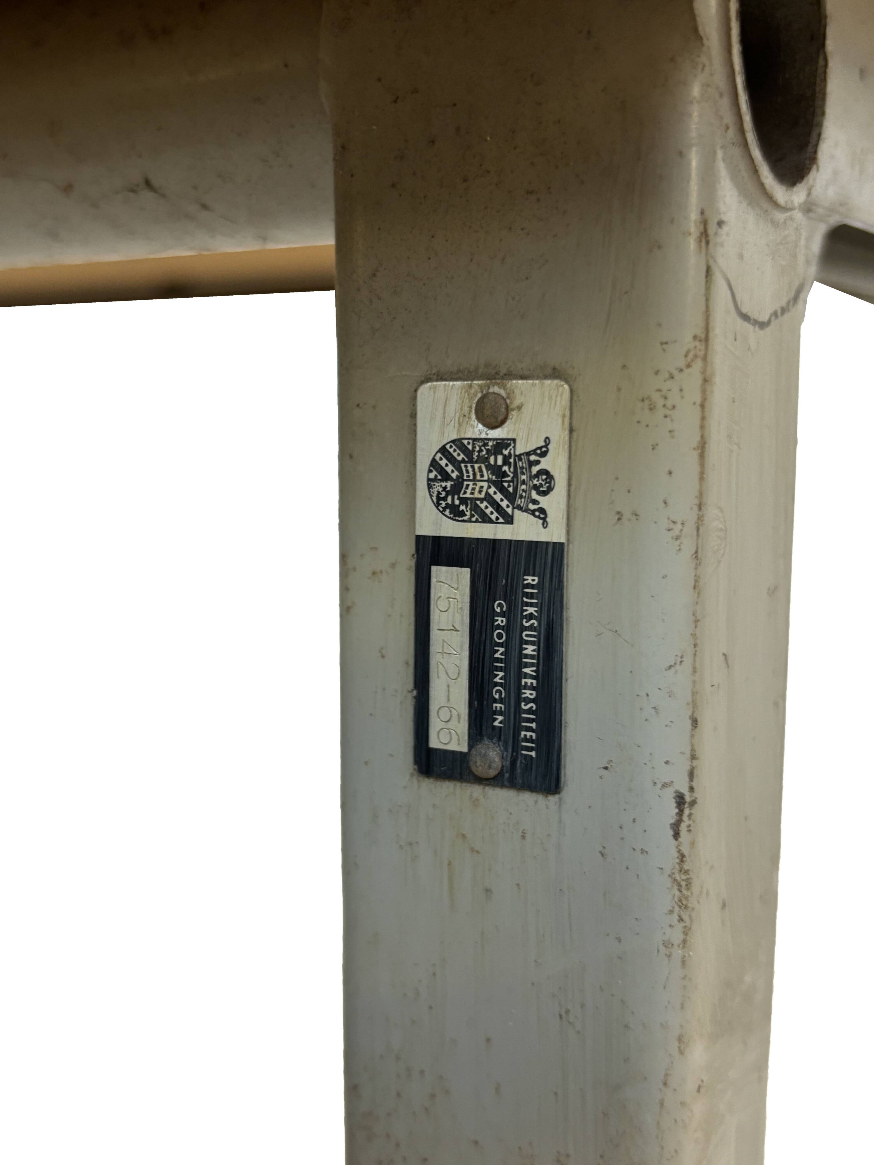 Vintage Reform dining table design Friso Kramer Ahrend de Cirkel