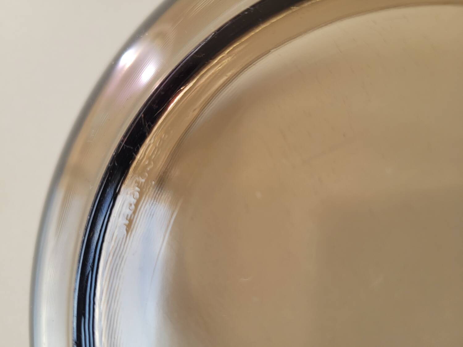 Arcoroc salad bowl in smoked glass