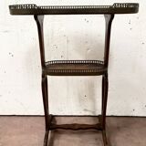 Small kidney table in mahogany and veneer, 19th century
