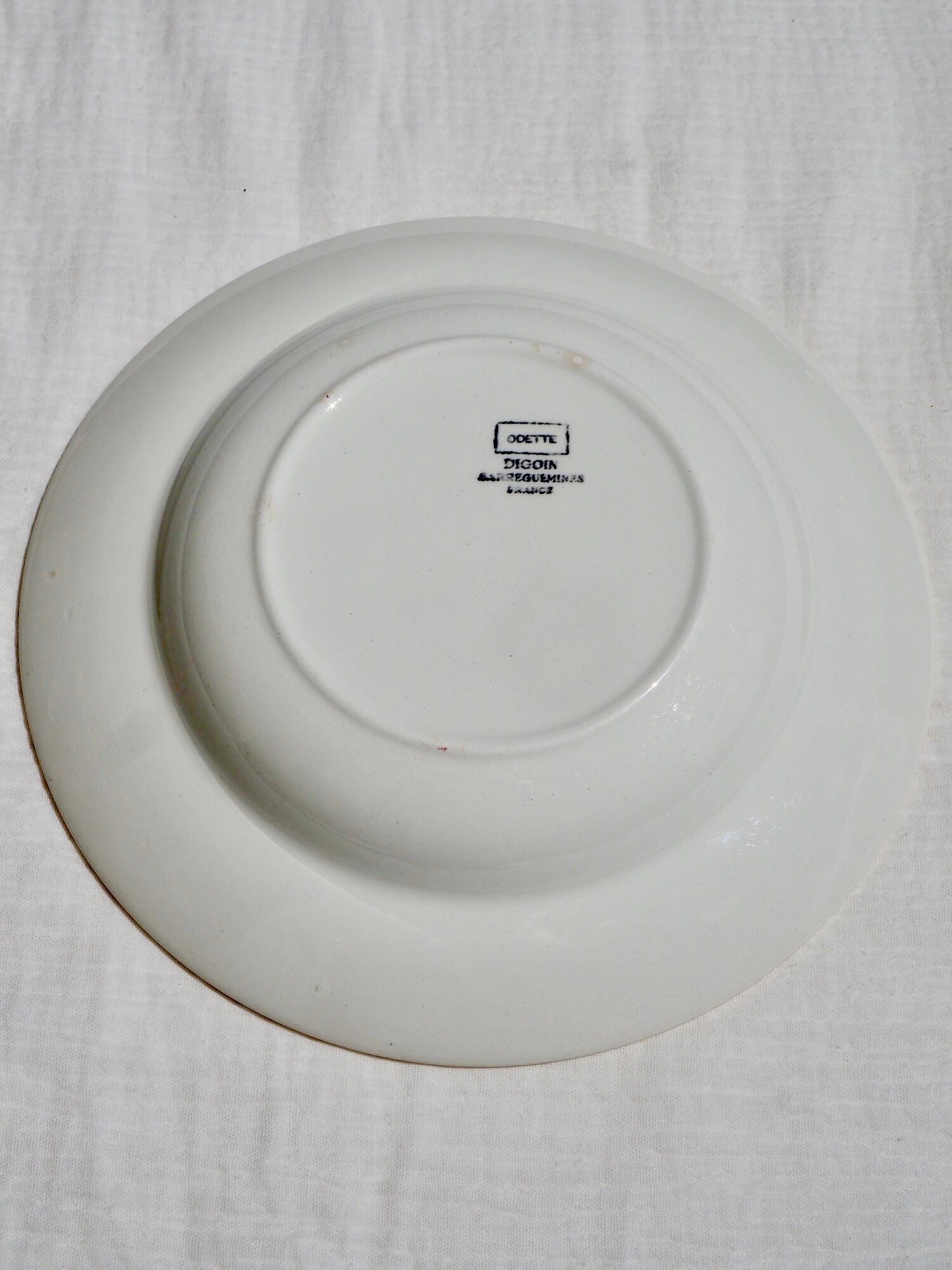 Set of 6 hollow plates Terre de Fer, model "Odette", Digoin Sarreguemines