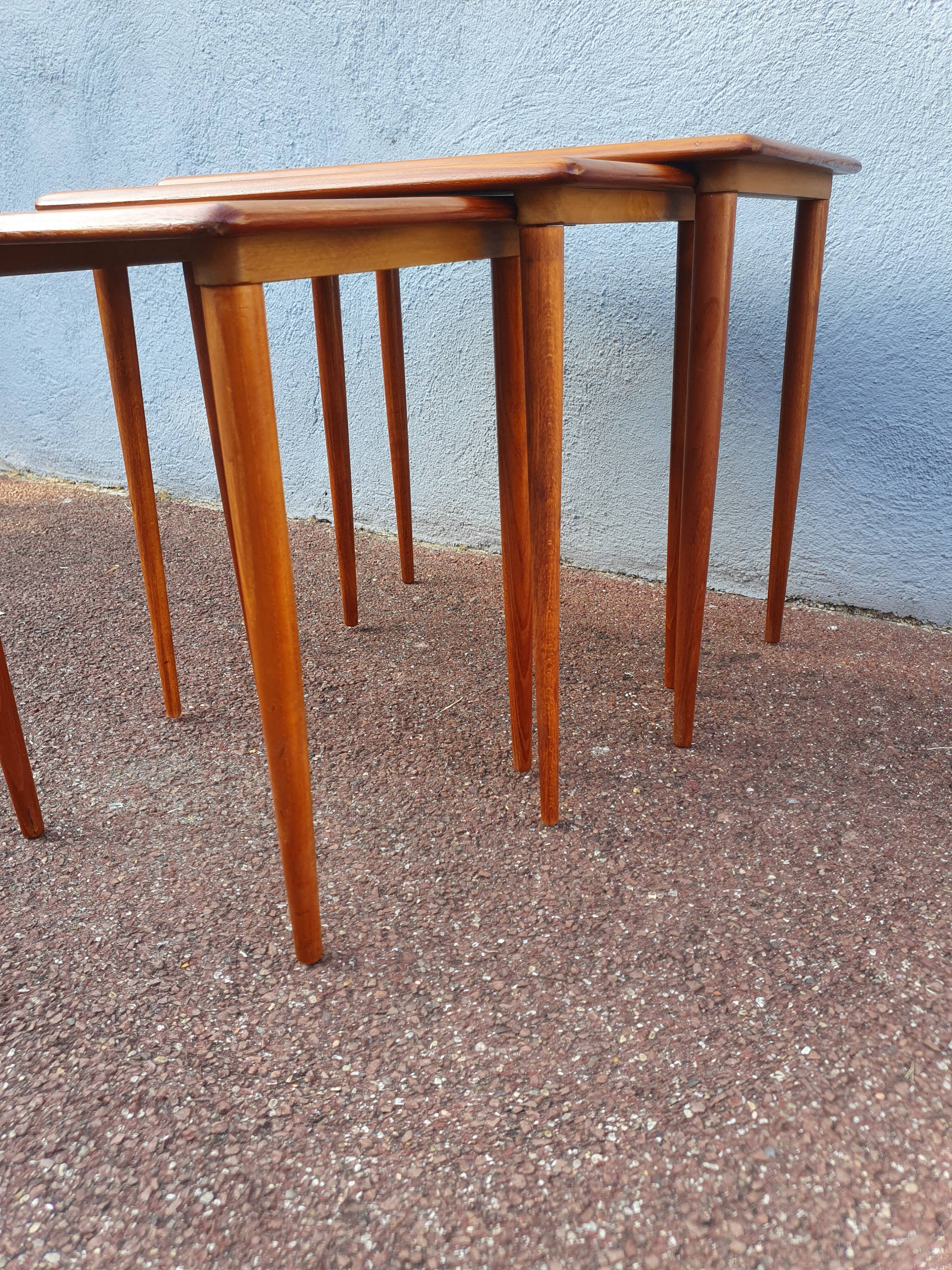 Table gigogne teck vintage