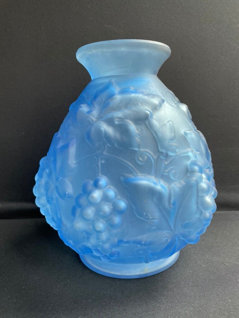 Blue Art Deco vase signed Etaleune Paris France