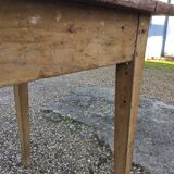 Farm table