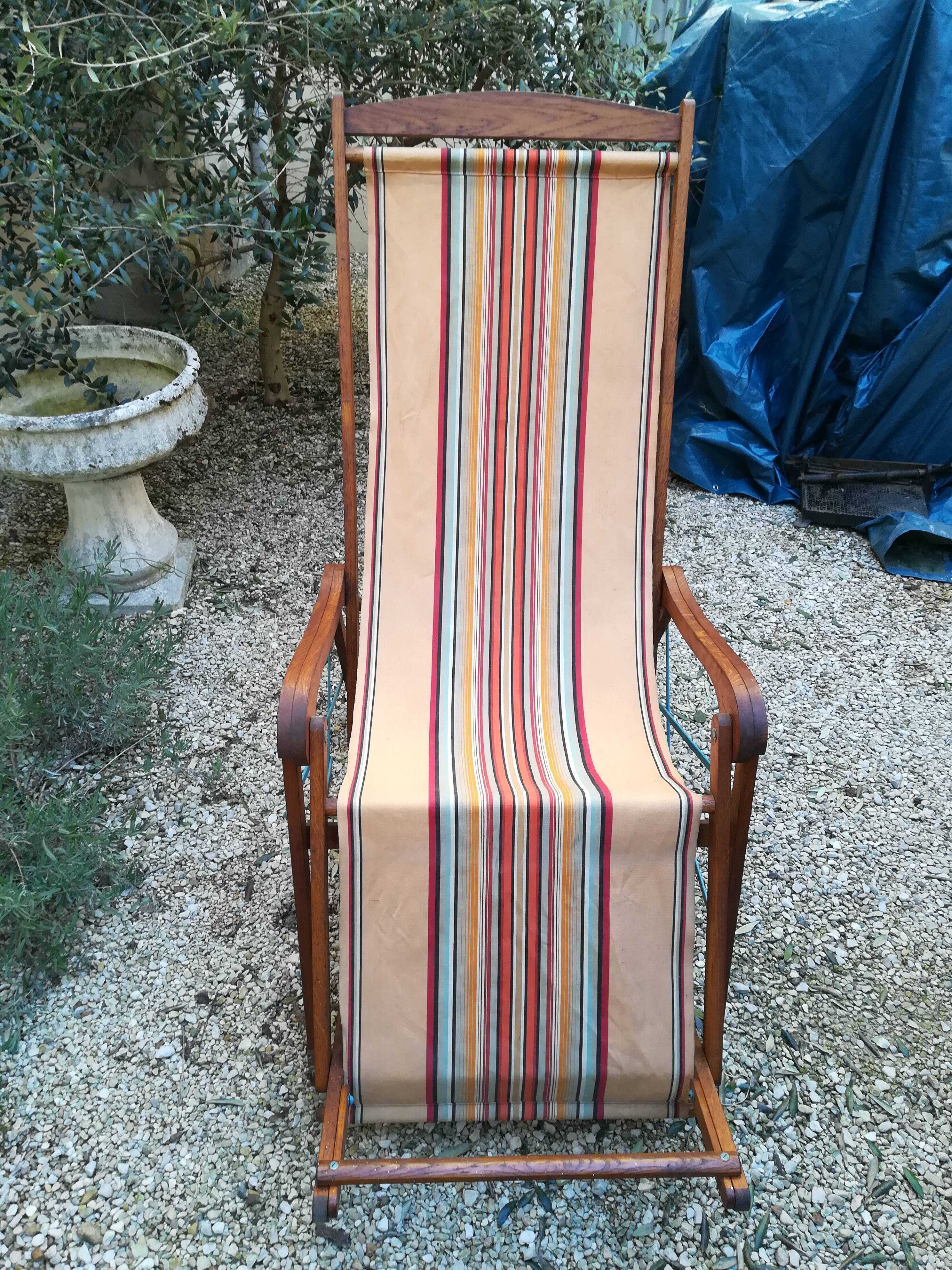 Foldable deck chair from the 1940s