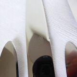 7 silver-plated metal knives, hallmarked 2107106