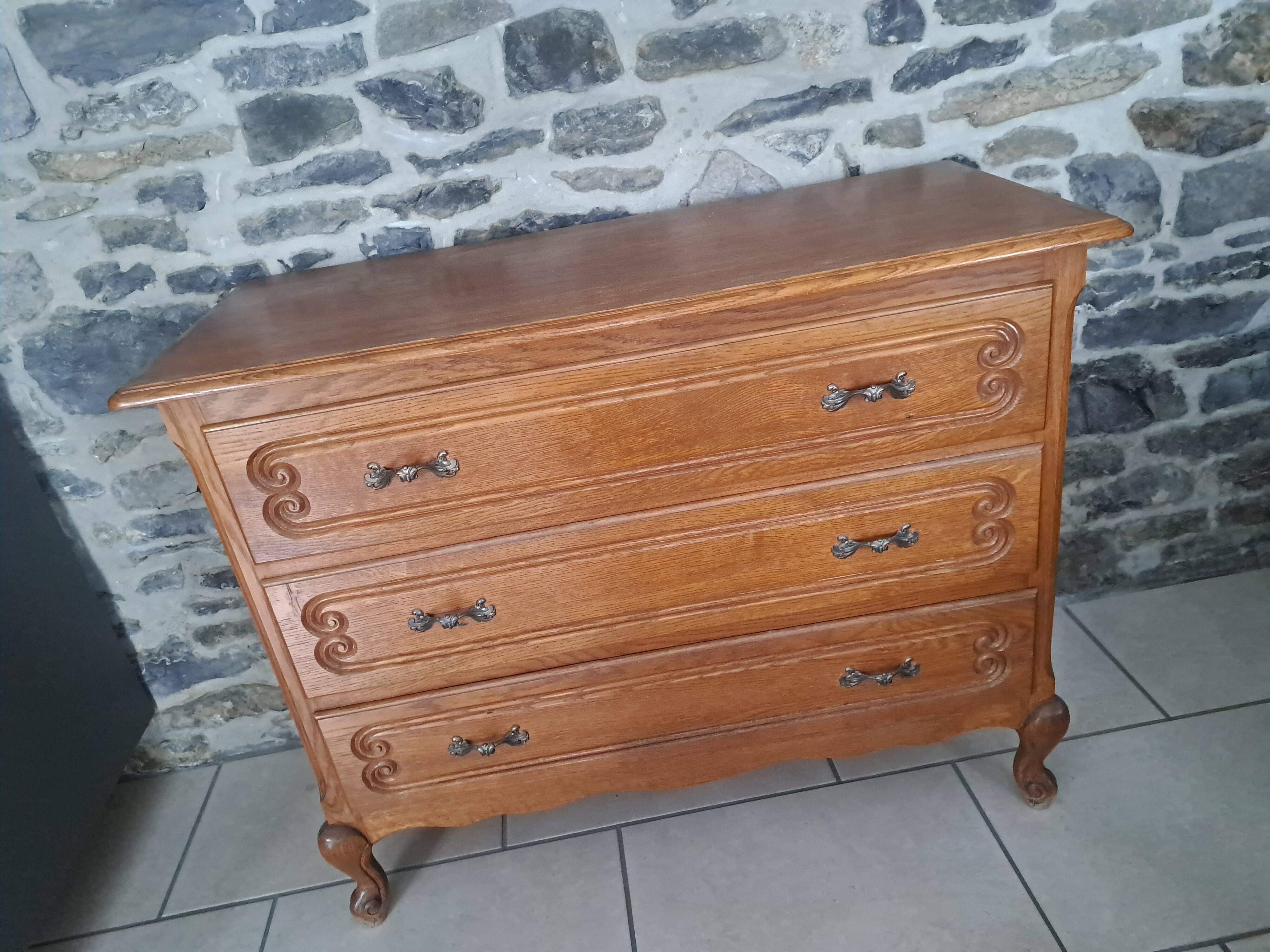 Commode en chêne style Louis xv
