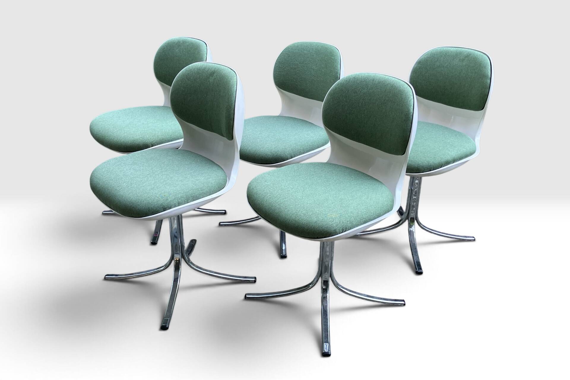 5 chaises Space Age Stoll Giroflex 7054