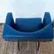 Fauteuil vintage en skaï et pieds métal