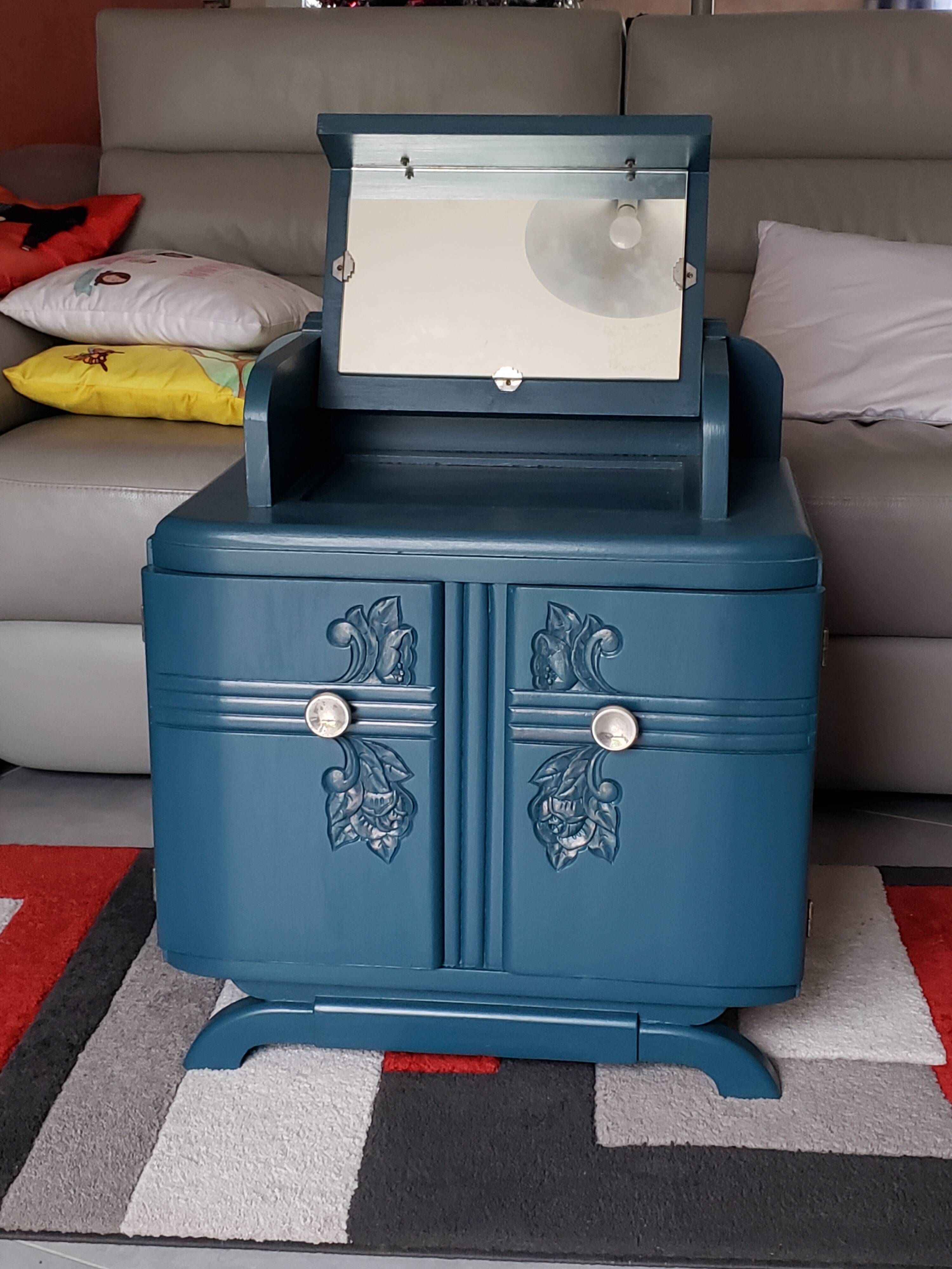 Vintage dressing table and bedside table