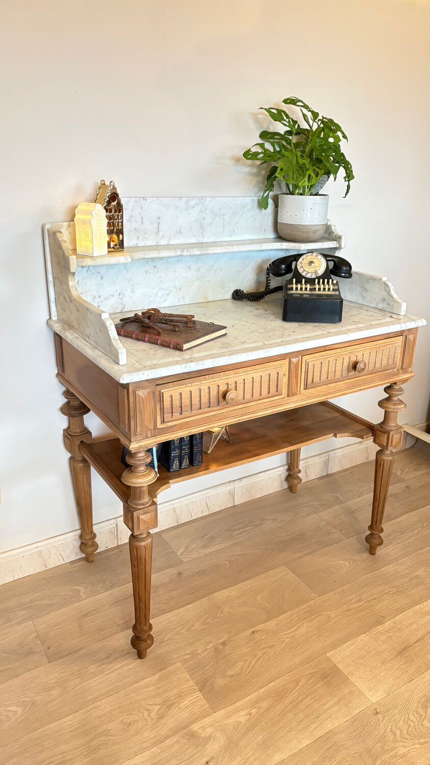 Console or dressing table in solid oak.
