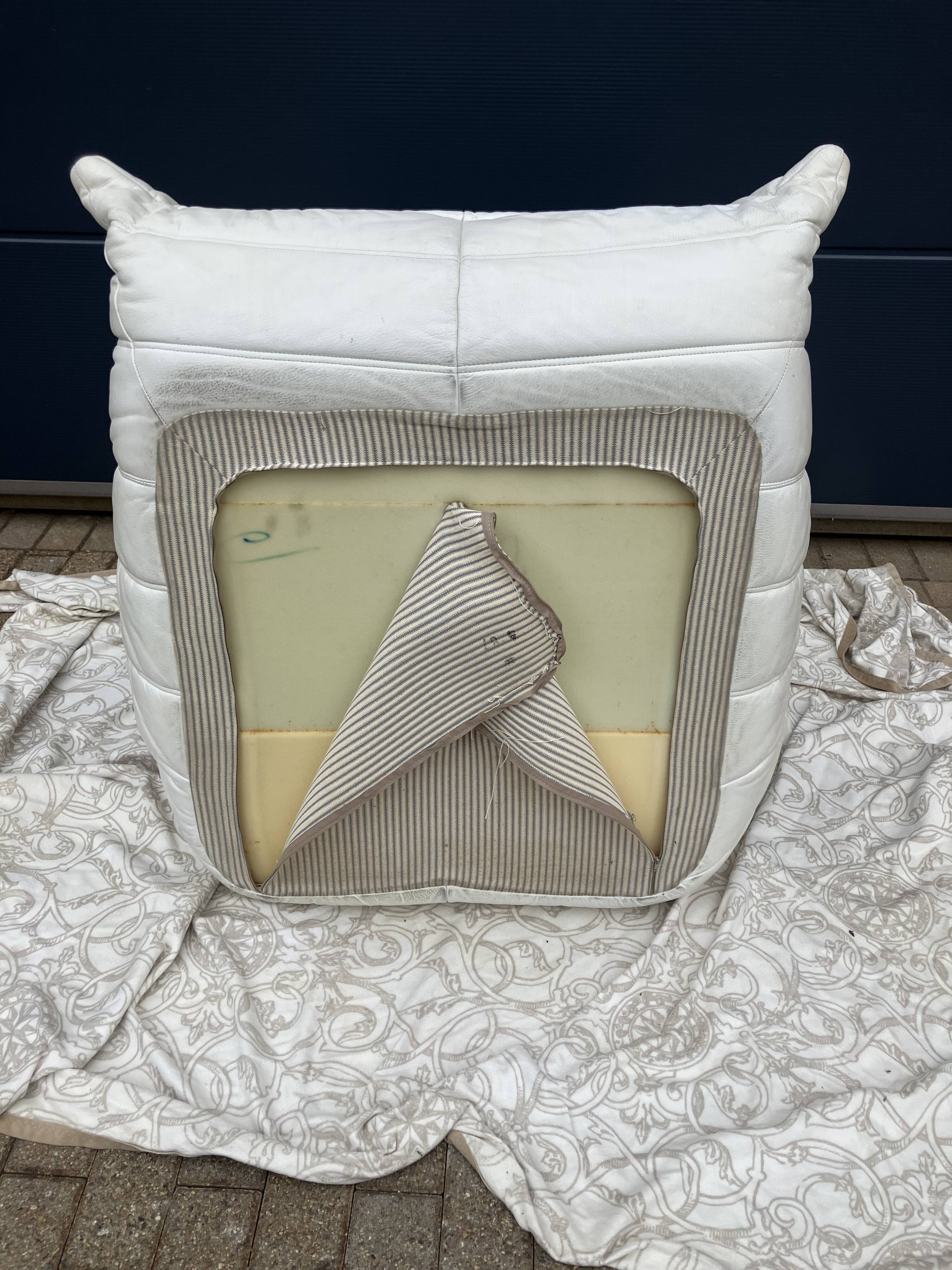 100% authentic Ligne Roset Togo 1-seater light beige leather '87