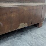 Restoration period chest of drawers with bronze ornaments