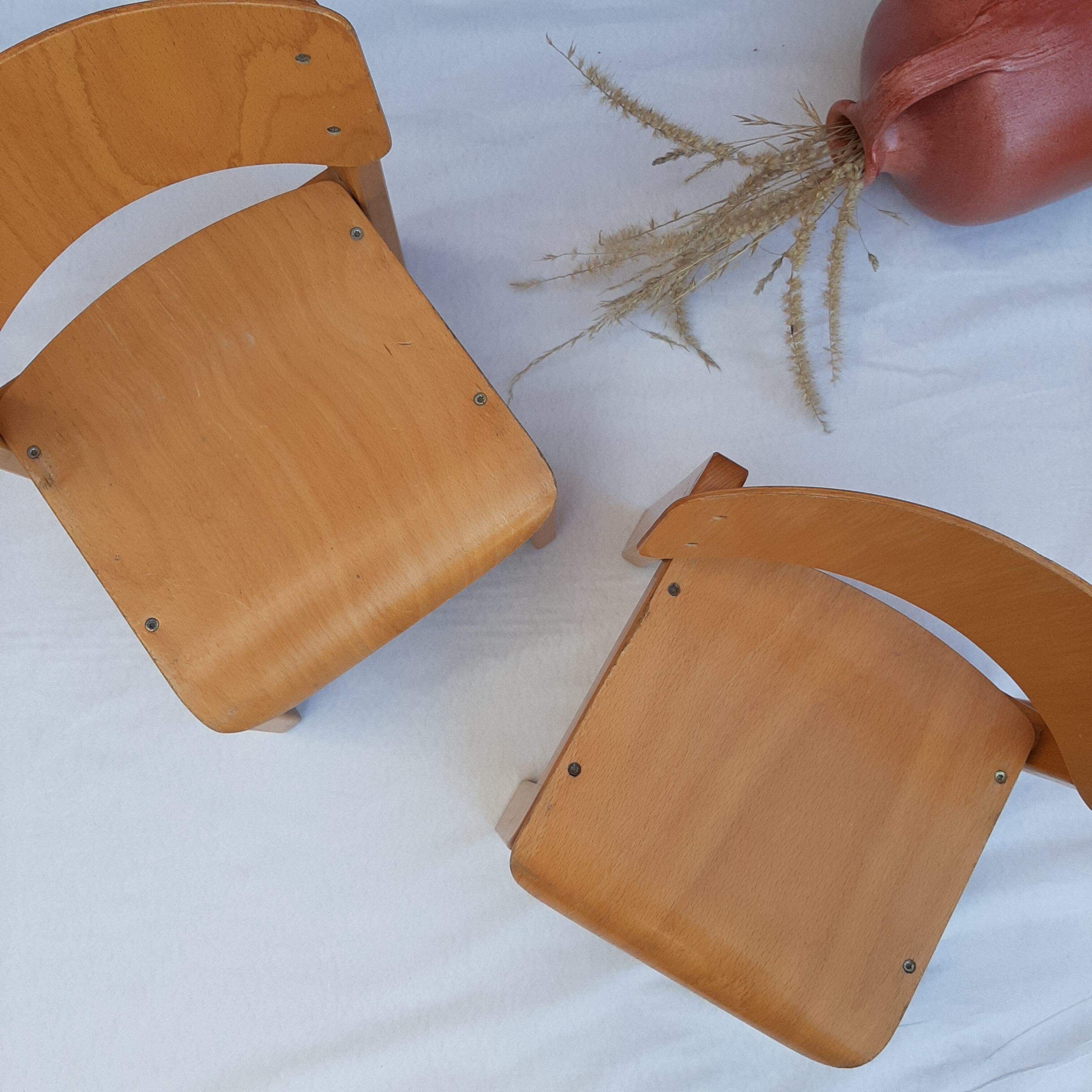 Lot 2 children's chairs beech wood