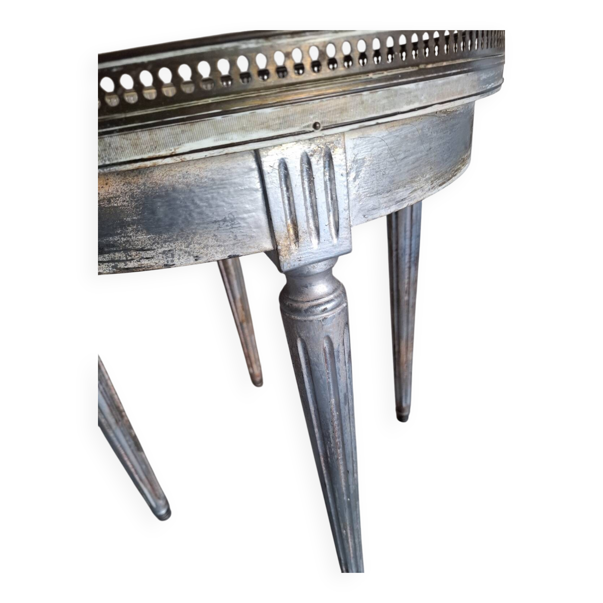 Table basse bouillotte en marbre blanc